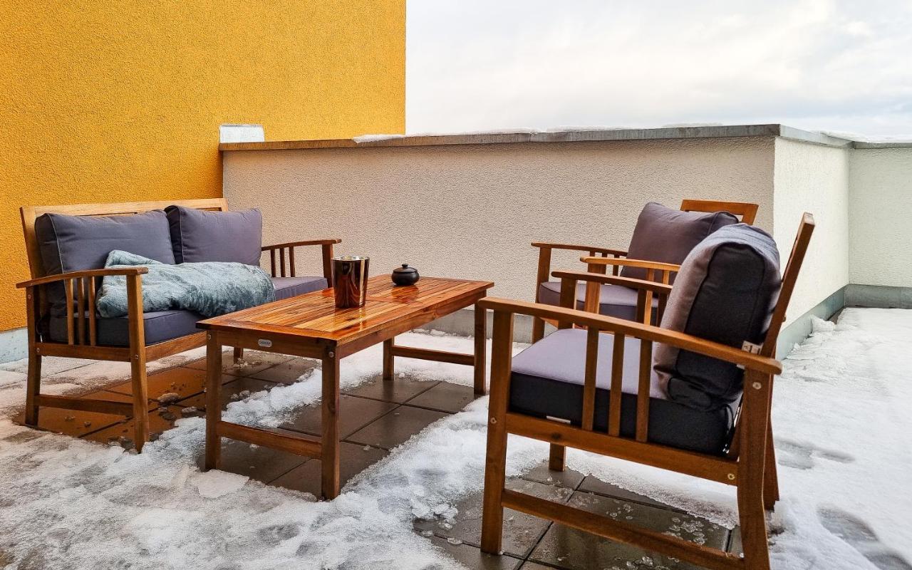 Wiluka Penthouse Mit Grosser Dachterasse Nachhaltig Eingerichtet Netflix 拉恩河畔林堡 外观 照片